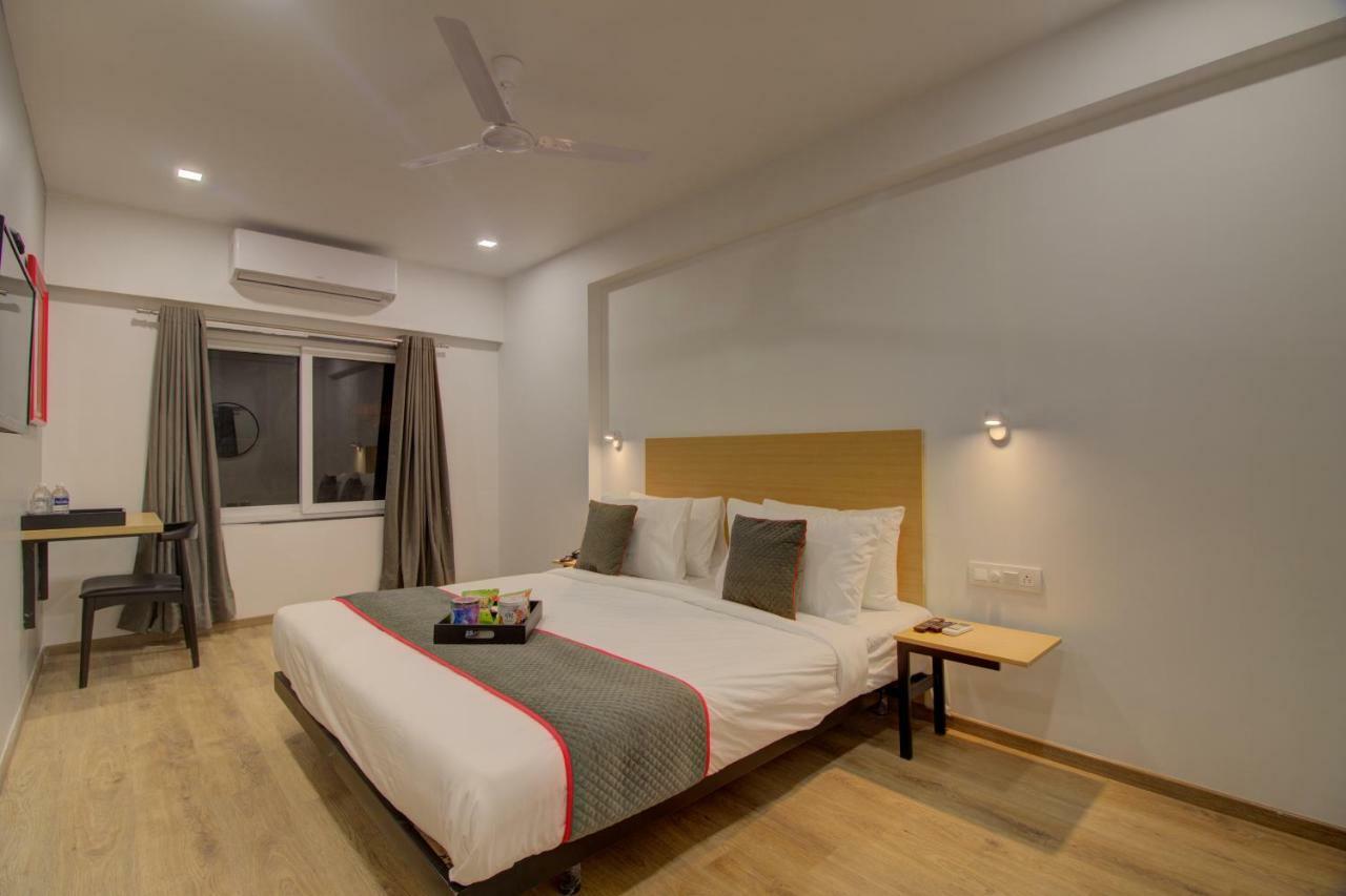 Townhouse Oak Kopar Khairane Navi Mumbai Formerly Ivy Hotel Exterior photo