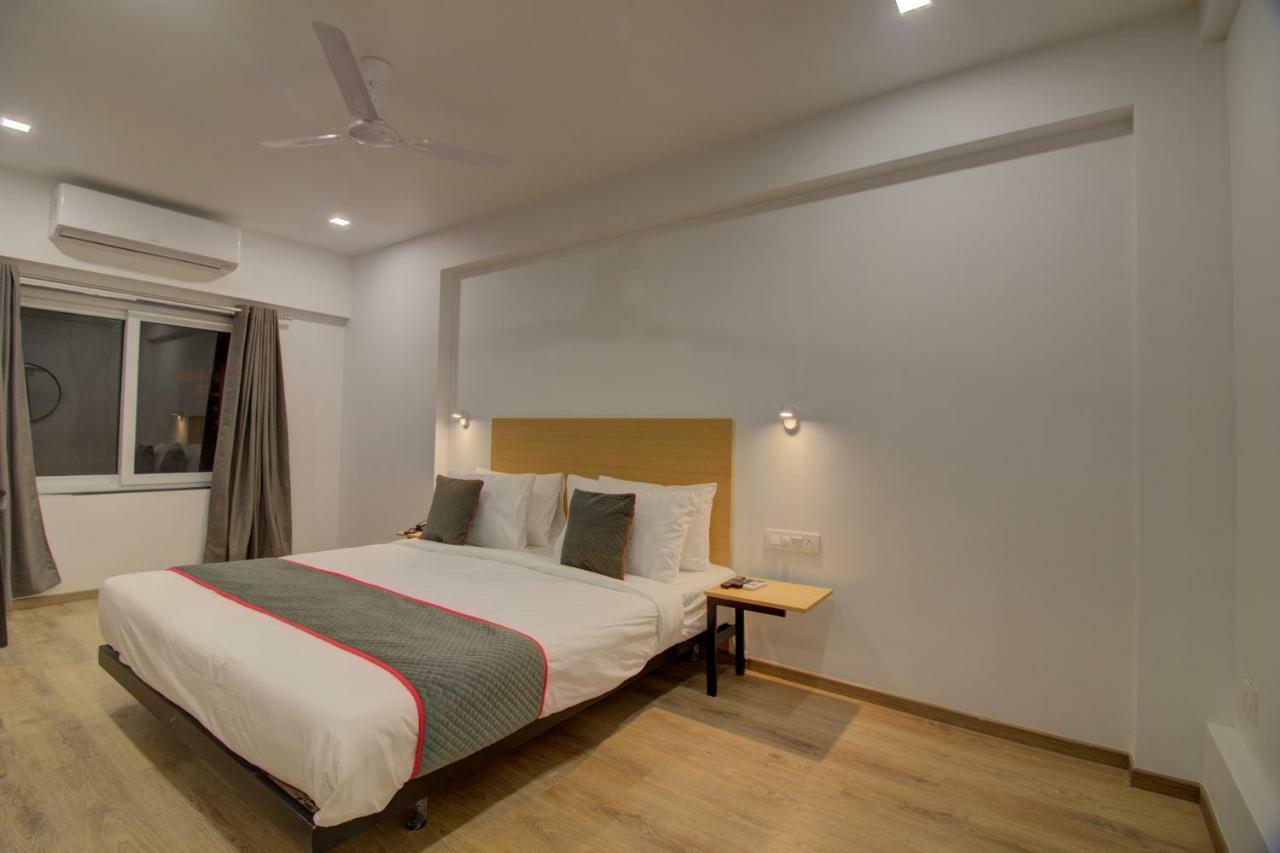 Townhouse Oak Kopar Khairane Navi Mumbai Formerly Ivy Hotel Exterior photo