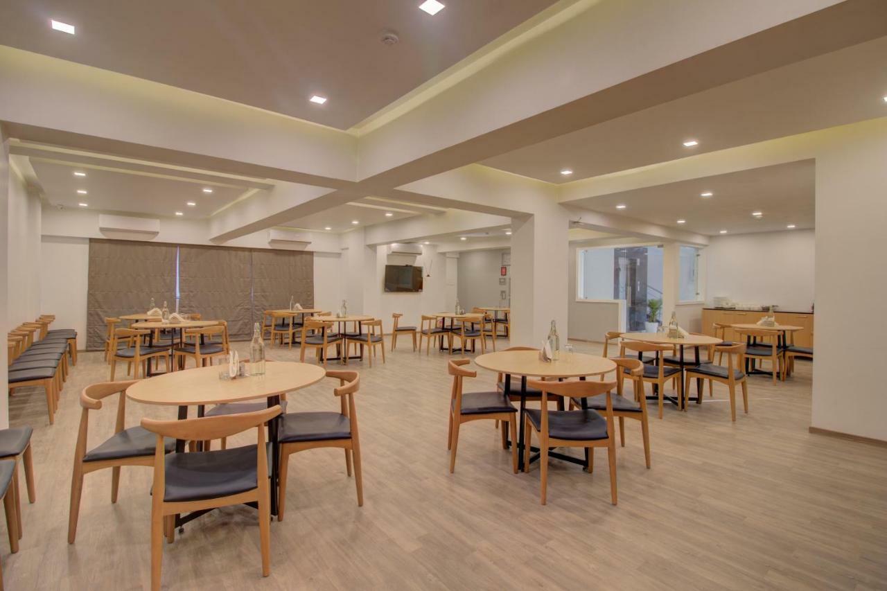 Townhouse Oak Kopar Khairane Navi Mumbai Formerly Ivy Hotel Exterior photo